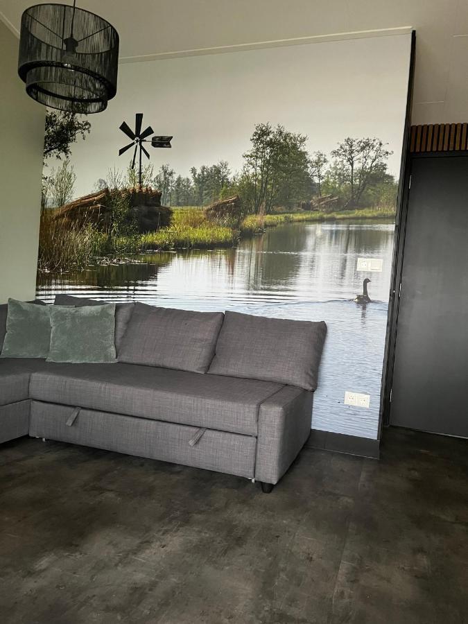 Camping Kleine Belterwijde, Wiede Lodge Met Uitzicht Over Het Water Bagian luar foto